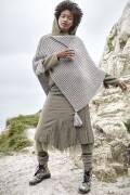 Knitting set Poncho  with knitting instructions in garnwelt box