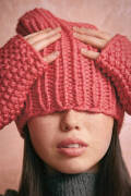 Strickset Hat  WOOLADDICTS FIRE BERRIES mit Anleitung in garnwelt-Box