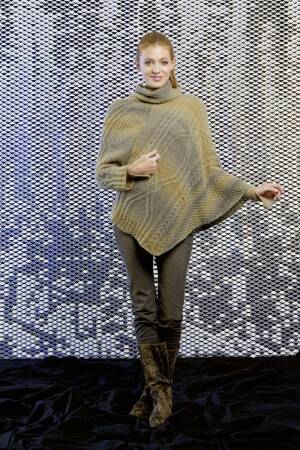 Knitting instructions Cape 224-37 LANGYARNS ALPACA SUPERLIGHT / MERINO 400 LACE COLOR as download