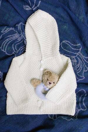 Strickanleitung Jäckchen mit Kapuze PTO-007_08 LANGYARNS CASHMERINO FOR BABIES AND MORE als download