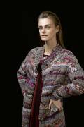 Strickset Langer Mantel Lang Yarns GOSSIP mit Anleitung in garnwelt-Box