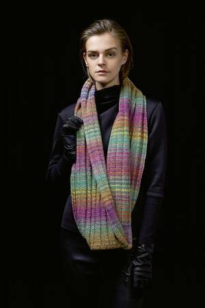 Strickset Doppelloop Lang Yarns MILA COLOR mit Anleitung in garnwelt-Box