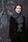Knitting set Scarf with sleeves  with knitting instructions in garnwelt box