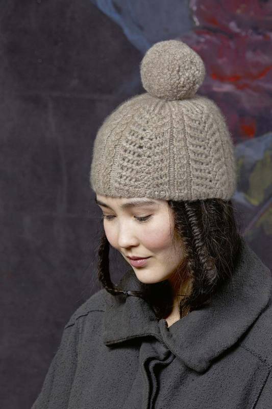 Knitting set Hat CASHMERE LIGHT with knitting instructions in garnwelt box in size DG