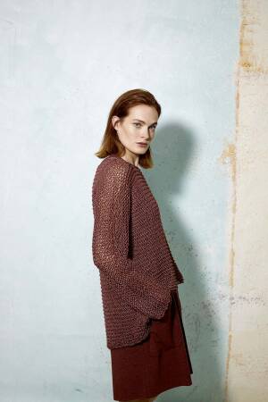 Knitting set Pullover  with knitting instructions in garnwelt box