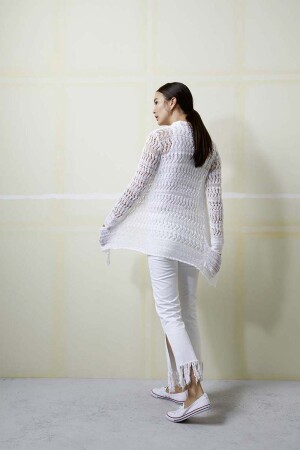 Knitting set Cardigan  with knitting instructions in garnwelt box in size M