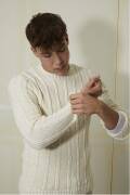 Strickset Herrenpullover Lang Yarns MERINO  COMPACT mit Anleitung in garnwelt-Box