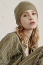 Knitting set Hat  with knitting instructions in garnwelt box