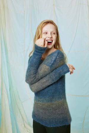 Strickset Pullover Lang Yarns MOHAIR LUXE COLOR mit Anleitung in garnwelt-Box