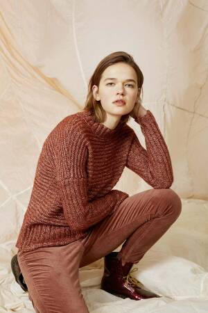 Knitting set Sweater  with knitting instructions in garnwelt box