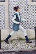 Strickset Waistcoat with hood WAD WOOLADDICTS TRUST EASY ESCAPE mit Anleitung in garnwelt-Box S