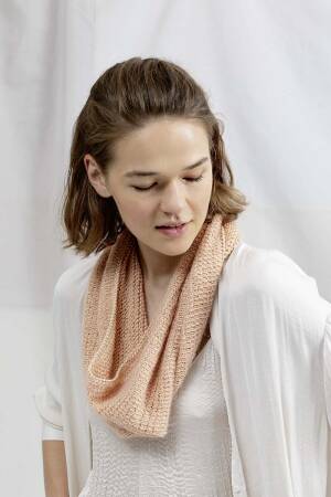 Strickset Loop Lang Yarns LACE / JANET mit Anleitung in garnwelt-Box ca 80 x 40 cm
