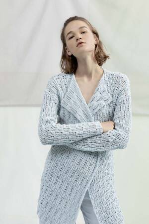 Knitting set Cardigan  with knitting instructions in garnwelt box in size S-M