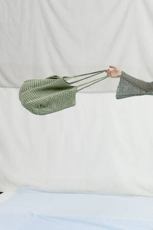 Strickset Tasche mit kurzen Trägern Lang Yarns LINO mit Anleitung in garnwelt-Box ca 56 x 32 cm
