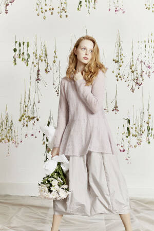 Strickset Pullover Lang Yarns LACE mit Anleitung in garnwelt-Box