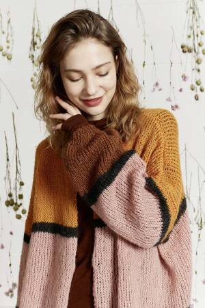 Strickset Jacke Lang Yarns LUSSO mit Anleitung in garnwelt-Box