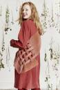 Knitting set Shawl  with knitting instructions in garnwelt box