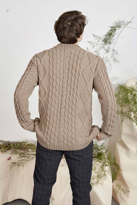 Strickset Pullover MERINO 120 mit Anleitung in... Strickset Pullover MERINO 120 mit Anleitung in garnwelt-Box in Größe M-L