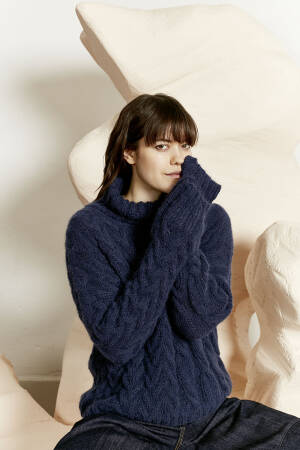 Strickset Pullover Lang Yarns MALOU LIGHT mit Anleitung in garnwelt-Box