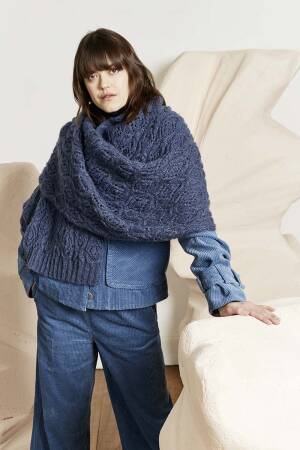 Strickset Stola Lang Yarns LUSSO mit Anleitung in garnwelt-Box