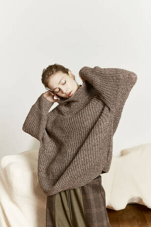 Knitting set Raglan sweater  with knitting instructions in garnwelt box