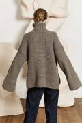Strickset Pullover Lang Yarns MALOU LIGHT mit Anleitung in garnwelt-Box