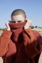 Strickset Poncho WAD WOOLADDICTS RESPECT ALL AMAZING mit Anleitung in garnwelt-Box