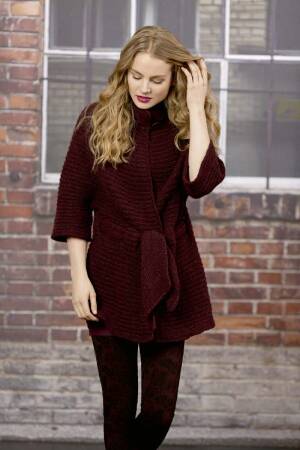 Strickset Jacke quergestrickt mit Anleitung in garnwelt-Box