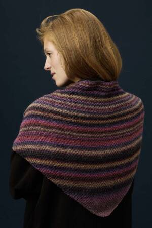 Strickset Dreiecktuch Lang Yarns NOVENA COLOR mit Anleitung in garnwelt-Box 140 x 49 cm