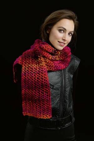 Knitting set Scarf  with knitting instructions in garnwelt box in size ca 21 x 180 cm