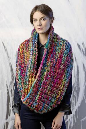 Strickset Grosser Rundschal Lang Yarns YOUNG mit Anleitung in garnwelt-Box