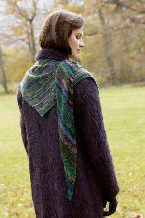Strickset Asymmetrisches Dreiecktuch Lang Yarns DIPINTO mit Anleitung in garnwelt-Box