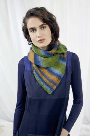 Strickset Dreiecktuch und Loop Lang Yarns ROSALBA mit Anleitung in garnwelt-Box