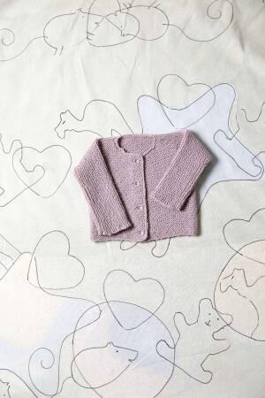 Knitting set Cardigan  with knitting instructions in garnwelt box in size 56