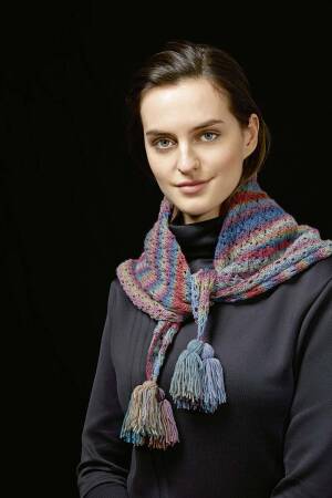 Strickset Vierecktuch Lang Yarns NOVENA COLOR mit Anleitung in garnwelt-Box