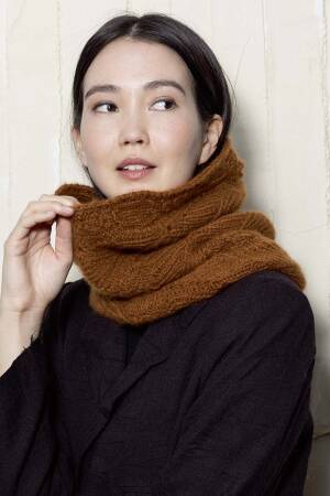Strickset Loop Lang Yarns CASHMERE LIGHT mit Anleitung in garnwelt-Box