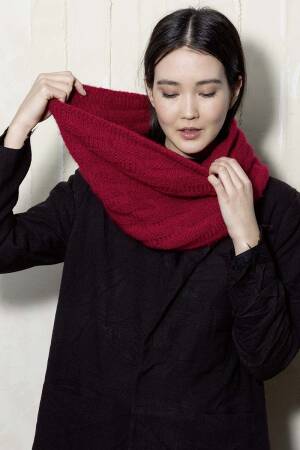 Strickset Loop Lang Yarns CASHMERE LIGHT mit Anleitung in garnwelt-Box ca 80 x 40 cm
