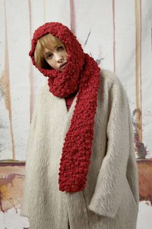 Knitting set Hooded scarf  with knitting instructions in garnwelt box