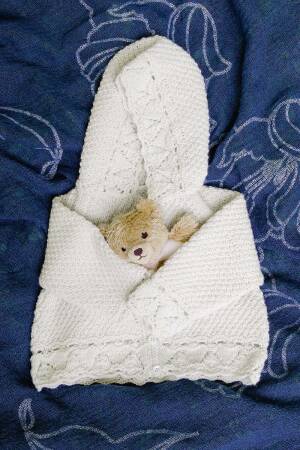Strickset Jäckchen mit Kapuze Lang Yarns CASHMERINO FOR BABIES AND MORE mit Anleitung in garnwelt-Box 56-62