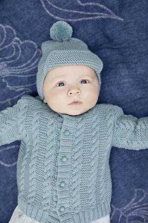 Strickset Jäckchen Lang Yarns CASHMERINO FOR BABIES AND MORE mit Anleitung in garnwelt-Box