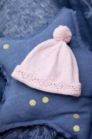 Knitting set Hat  with knitting instructions in garnwelt box in size 56-62