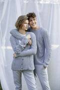 Knitting set Unisex sweater  with knitting instructions in garnwelt box