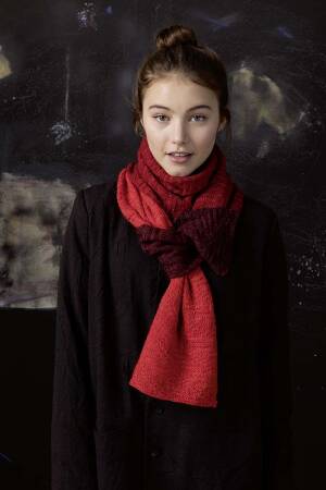 Knitting set Scarf  with knitting instructions in garnwelt box in size ca 26 x 180 cm
