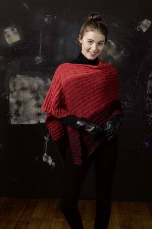 Strickset Cape Lang Yarns PUNO mit Anleitung in garnwelt-Box