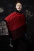 Strickset Cape Lang Yarns PUNO mit Anleitung in garnwelt-Box