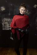 Strickset Cape Lang Yarns PUNO mit Anleitung in garnwelt-Box S-M
