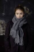 Strickset Schal Lang Yarns NOVA mit Anleitung in garnwelt-Box ca 23 x 180 cm