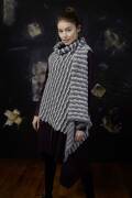 Strickset Weste Lang Yarns LUSSO mit Anleitung in garnwelt-Box
