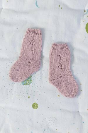 Strickset Socken Lang Yarns MERINO  BEBE mit Anleitung in garnwelt-Box