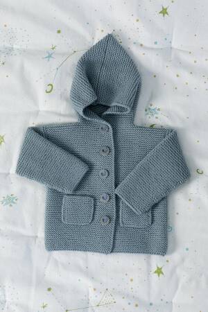 Knitting set Hoodie  with knitting instructions in garnwelt box in size 56-62